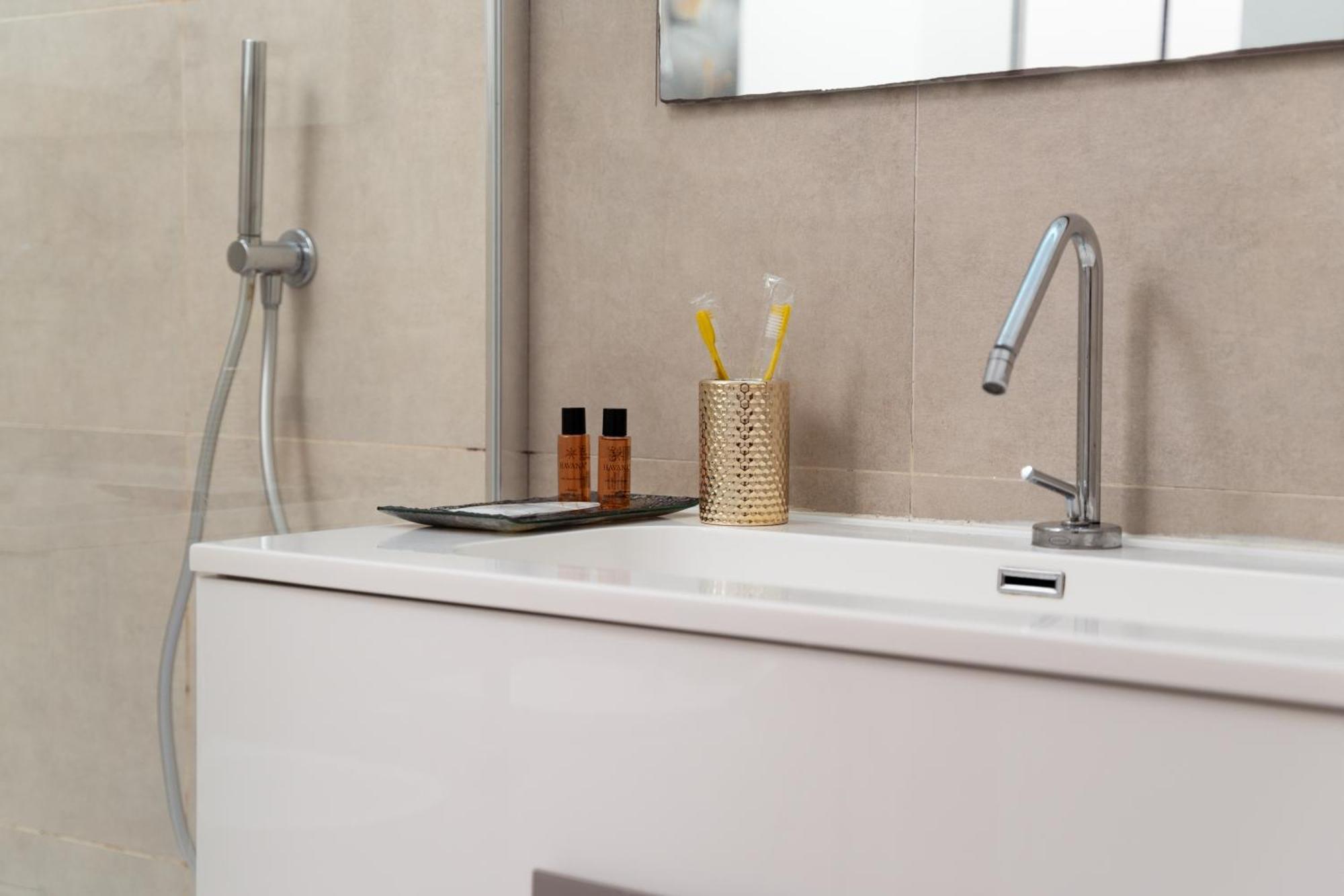 Nuar Suite&Spa 巴勒莫 外观 照片